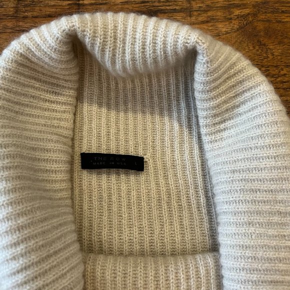 **SOLD** The Row Agnetta Off-The-Shoulder Cashmere - Picture 6 of 12